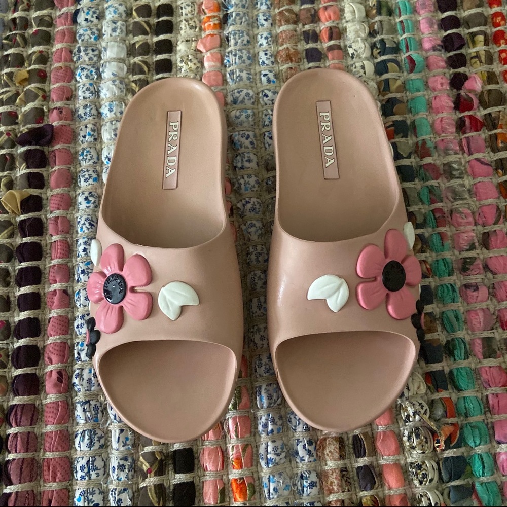 Prada slides